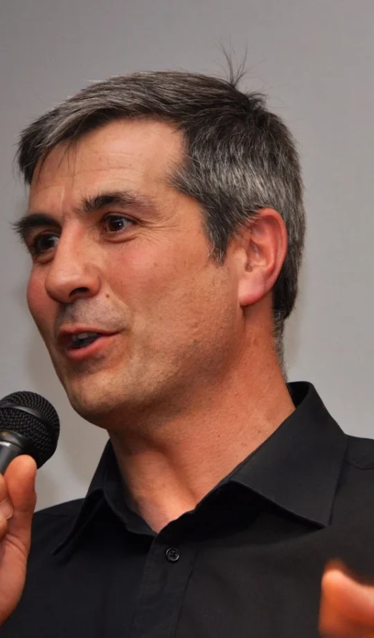 Gipsy-Singers_Chorleiter_02